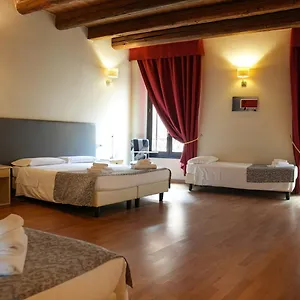 https://honey-rooms-ferrara.emilia-romagnahotels.net